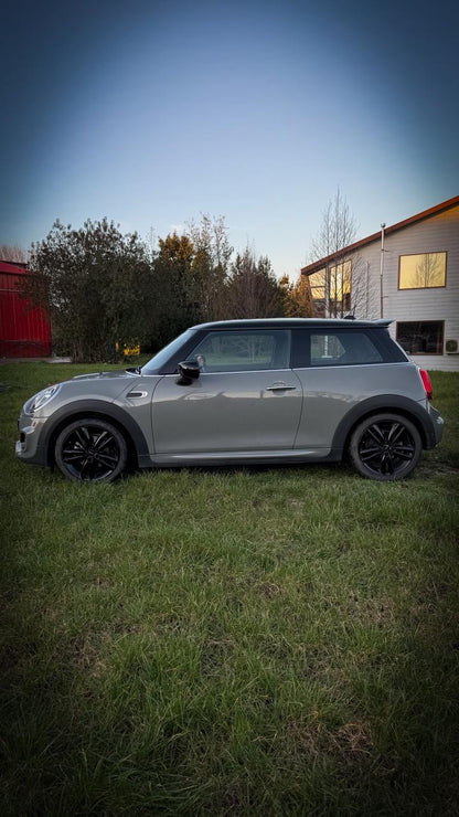Mini Cooper 2021 – Kit John Cooper Works
