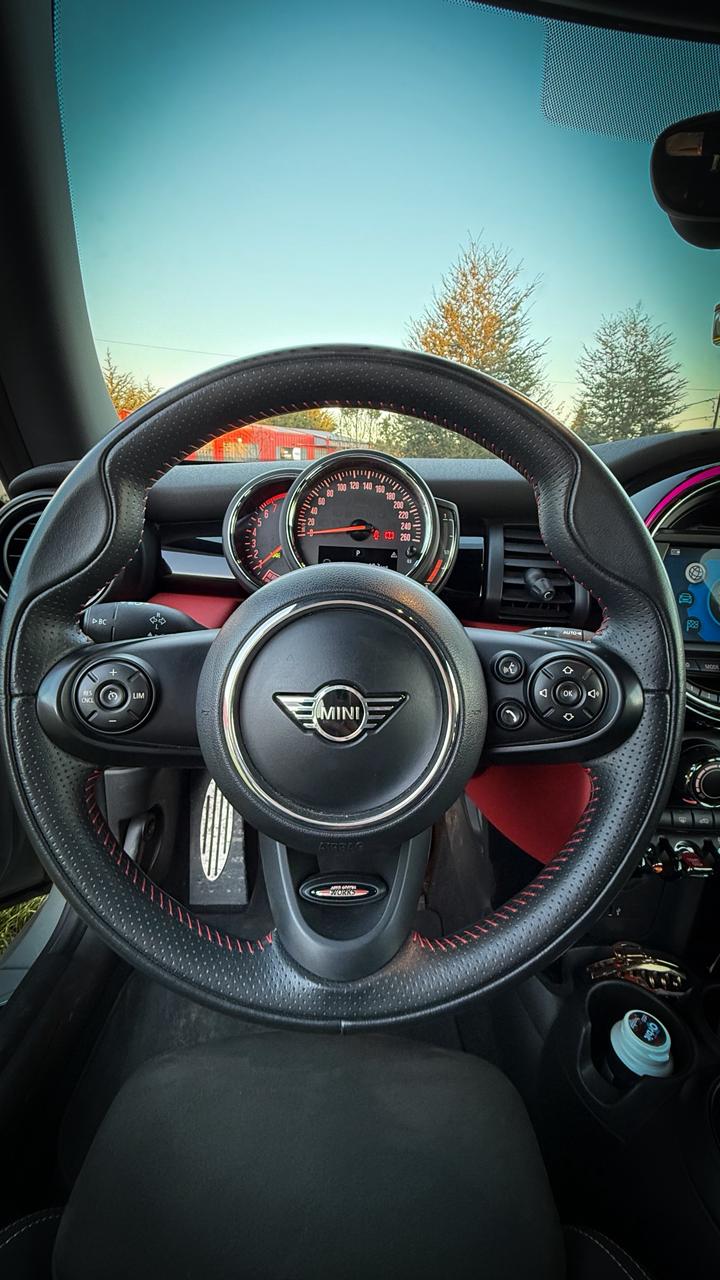 Mini Cooper 2021 – Kit John Cooper Works