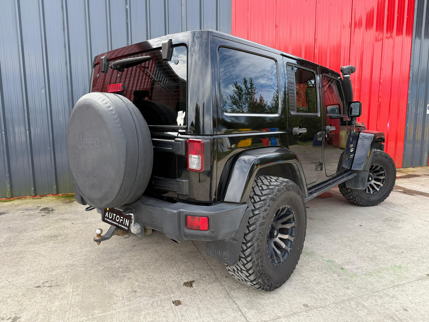 Jeep Wrangler Unlimited Sahara 3.6 AT – 2015