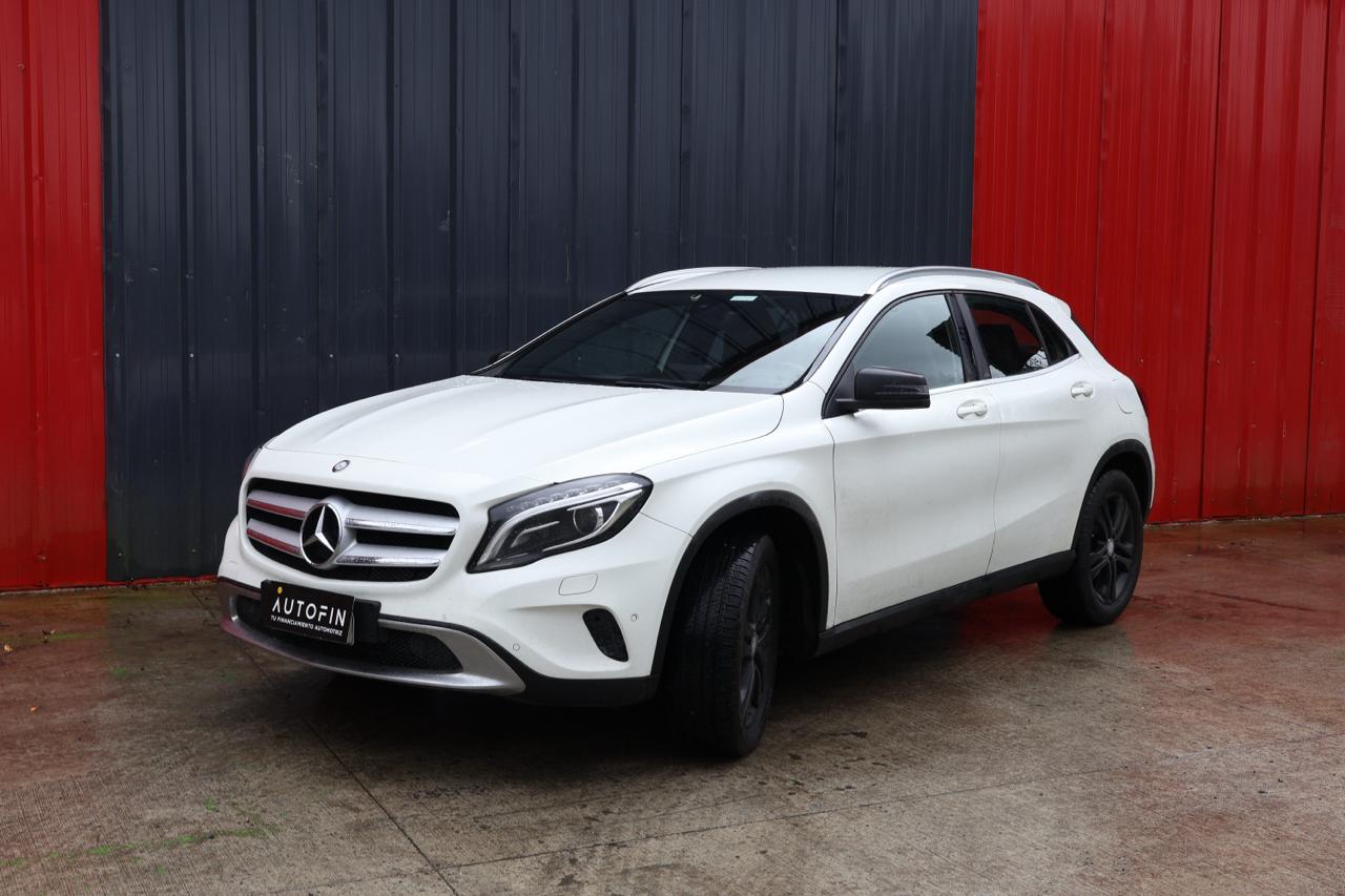 Mercedes-Benz GLA 200 AUT 2016