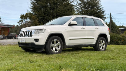JEEP GRAND CHEROKEE LAREDO 2013