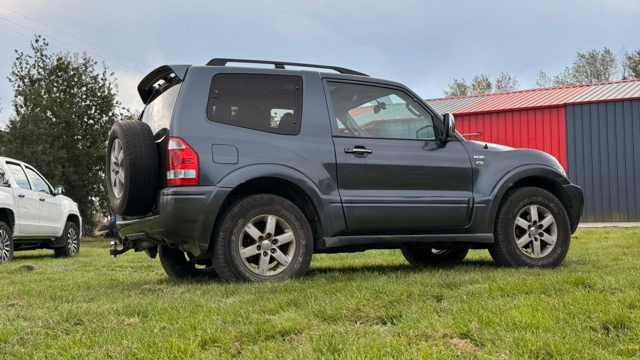 MITSUBISHI MONTERO 3.8 AUT 2005