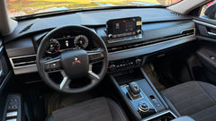 MITSUBISHI OUTLANDER 2025