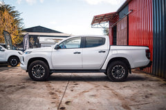 Mitsubishi L200 Dakar 2023